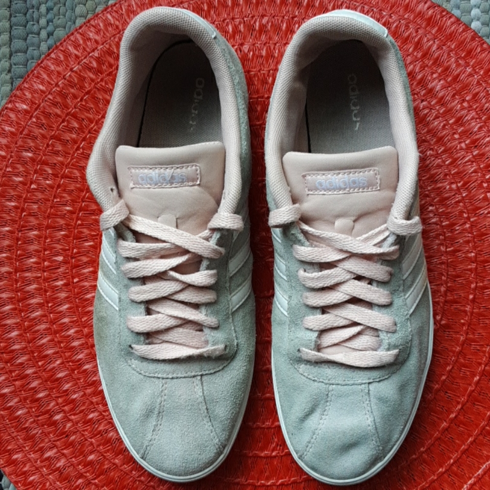 Classic Adidas Lace-up Sneakers